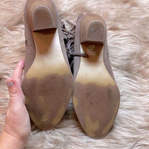 Steve Madden Cian Stacked Heel Leather Suede Taupe Tassel Western Poncho Bootie - Picture 10 of 11